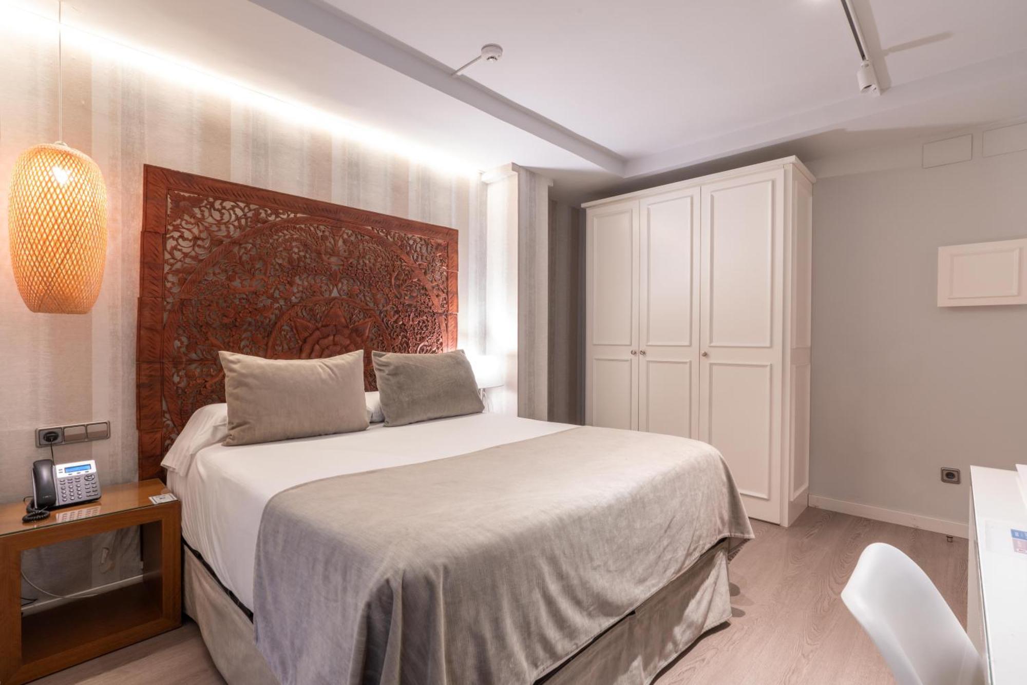 Serennia Fira Gran Via Exclusive Rooms L'Hospitalet de Llobregat Exterior foto